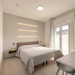 Maxim Hotel
