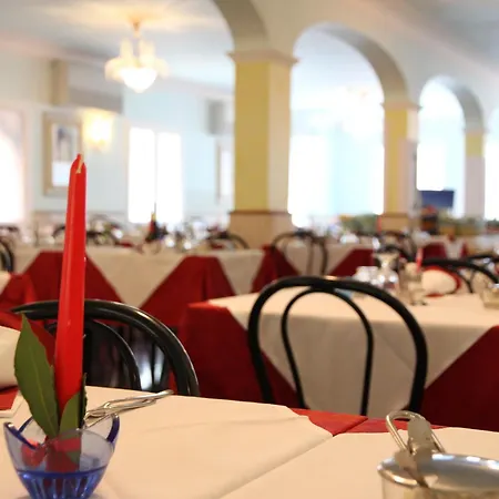 Maxim Ξενοδοχείο