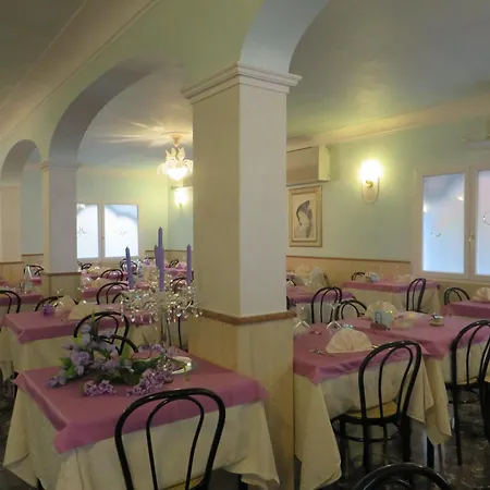 Maxim Ξενοδοχείο